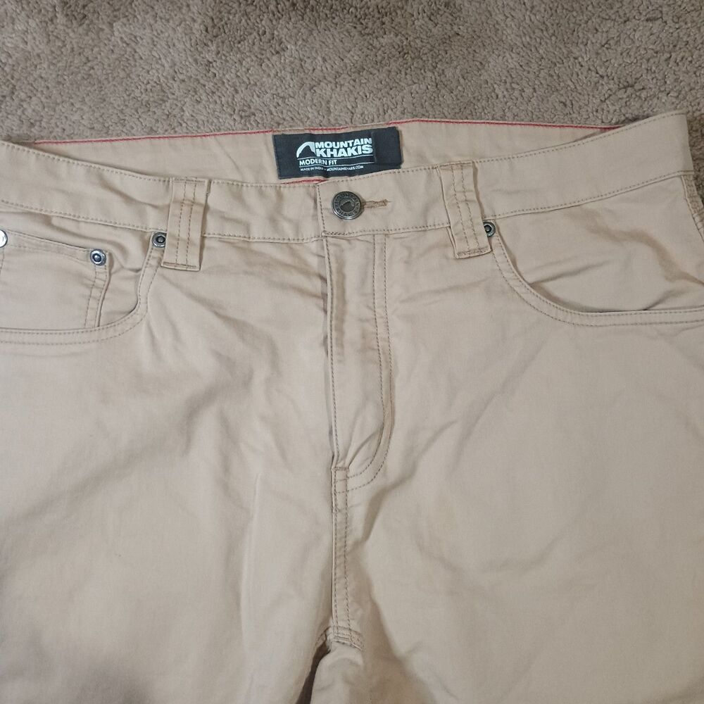 Mountain Khakis Chino Pants Mens Fits 32X28 Larimer Modern Fit Casual Outfit